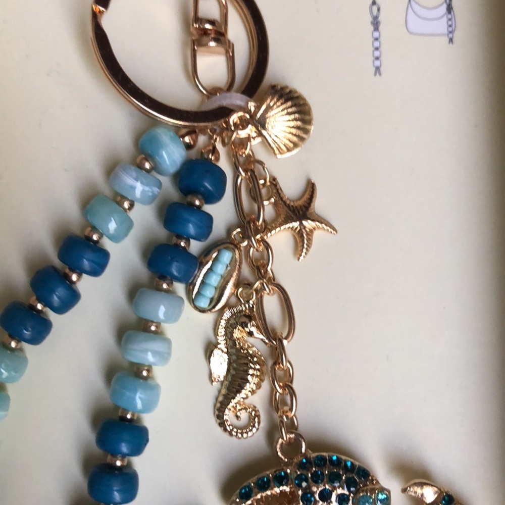nOir Jewelry Teal & Aqua Crab Beaded Keychain Bag Charm - Picture 2 of 7